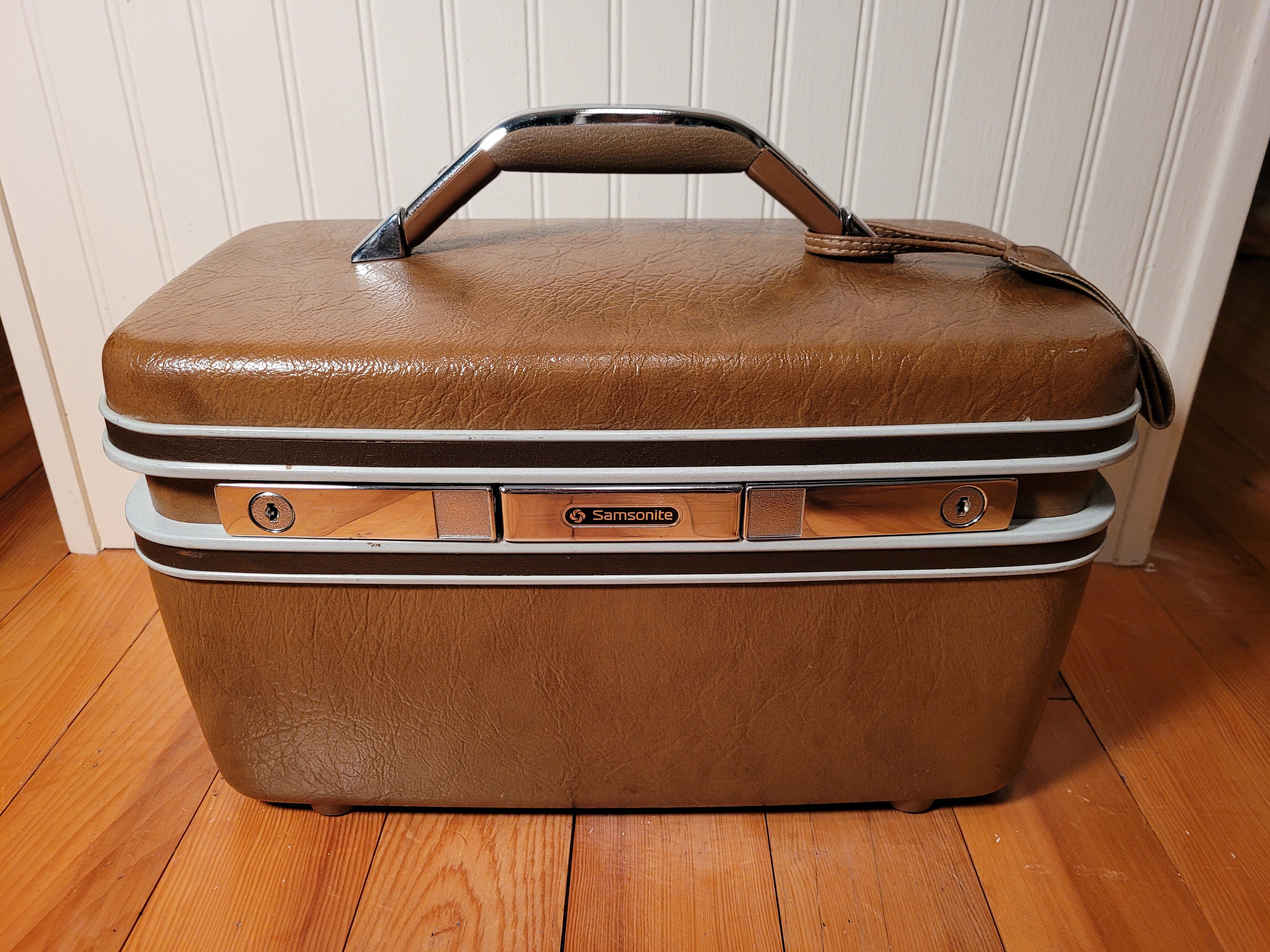 Vintage Retro Small Hard Case Luggage Travel Master Blue Makeup/ Mirror /  Sears