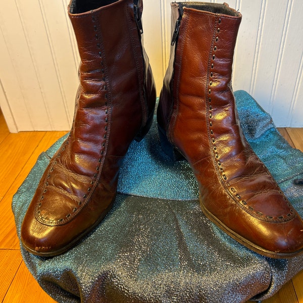 Vintage Florsheim Men’s Leather Disco Boots, 70’s Disco boots, Cuban Heels, Beatles Boots, Size 9 1/2 C, Saturday Night Fever, style 33128