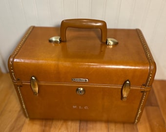 Vintage Brown Samsonite Streamline #4612 Leather Train Case Brown Leather Gold Latches Movie Prop Overnight Bag Shwayder Bros