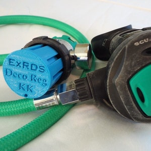 Scuba regulator dust cap