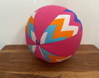 BALLOON BALL Couverture moyenne, Éducatif, Besoins spéciaux, Jeu sensoriel, Autisme, Soins aux personnes âgées, Cadeau, Chevrons arc-en-ciel, Montessori, Enfants Eumundi