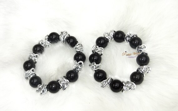 Beautiful Black Cheap Bracelets Beads for Ladies Great as Gift 
