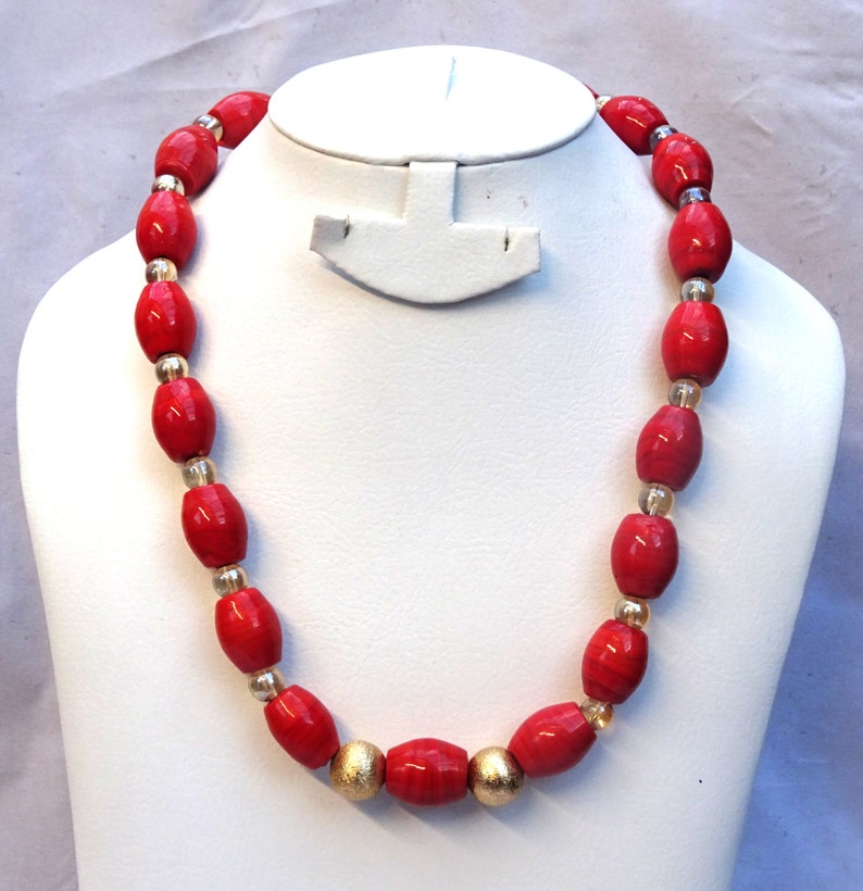 Coral Beads with Gold balls Necklace Jewellery image 2