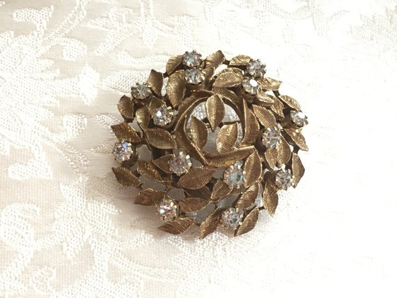 Vintage "Goldette" 3 pc. Brooch & Earring Set - image 5