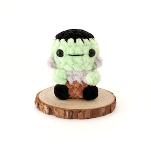 No-Sew Frankenstein Crochet PATTERN + Zombie Mod, No Sew Crochet Amigurumi Pattern, Halloween Crochet Pattern, Crochet Frankenstein pattern