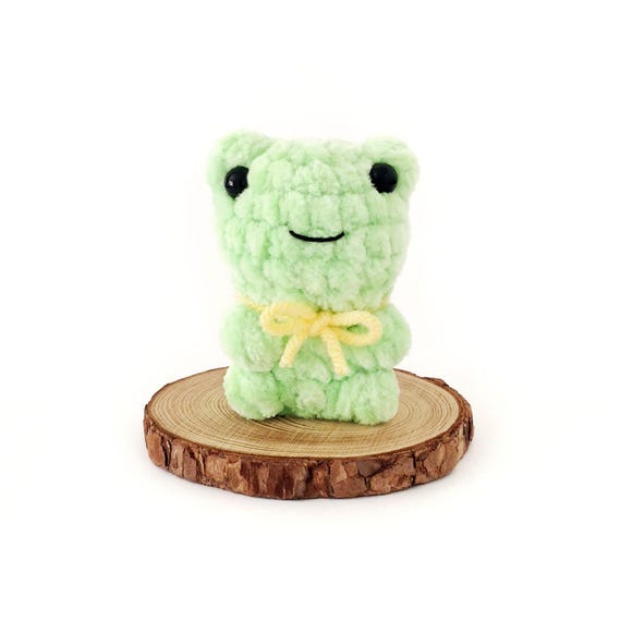 No-Sew Frog Crochet PATTERN, No Sew Crochet Amigurumi Pattern, Crochet Frog Plush, Small Crochet Animal, Frog Amigurumi Pattern, Frog Lover