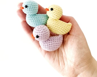 No-Sew Crochet Duck Amigurumi Pattern, Quick Keychain, Bag Charm (PDF)