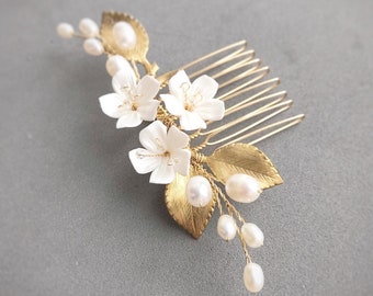 Simple hair comb wedding Floral hair piece pearl Bridal side comb Small bridal headpiece