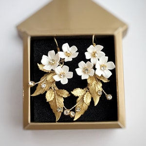 Floral bridal earrings, Wedding earrings gold, Olive Leaf Drop earrings, Boho Wedding earrings, ER-023