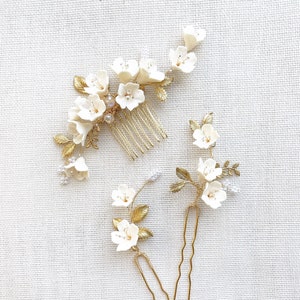 Gold floral bridal hair comb Wedding hair pins Set headpiece for bride Gold side comb Ivory flower hair piece Wedding back piece