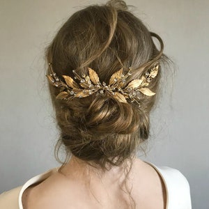 Bridal hair comb gold Greek wedding headpiece Goddess laurel leaf hair piece Wedding hair accessories crystal Raw brass golden