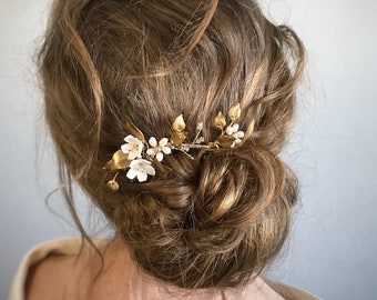 Floral hair pin Bridal hairpin Wedding hair piece