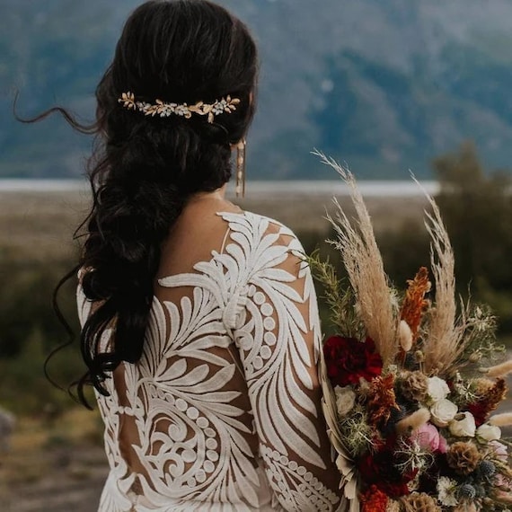 NEW Bridal Hairpiece flower Metal floral opal leaf bridesmaid bride hair set Amazon.com : Xerling Wedding Flower Hair Vines for Brides  main image 2