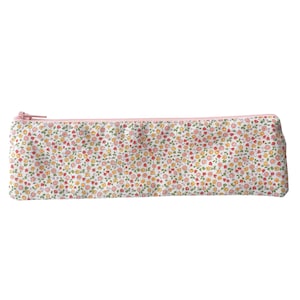 Astuccio sottile fatto a mano / Tessuto Liberty Suffolk Fields / Astuccio per cancelleria floreale / Astuccio con cerniera per penne e trucco / Fodera rosa pastello