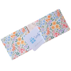 Tarjetero de tela con diseño de jardín de flores / Tarjetero con diseño de ostras y flores ditsy / Tarjetero / Estuche para tarjetas de presentación / Regalo para ella