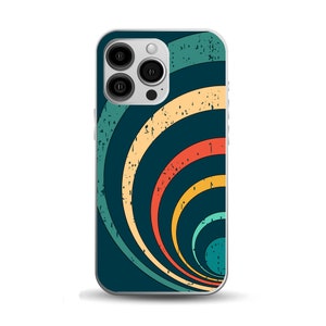 Pode incluir: Uma capa transparente para telefone com um design retro que apresenta c&iacute;rculos conc&ecirc;ntricos em tons de azul-turquesa, amarelo, laranja e vermelho sobre um fundo azul escuro.