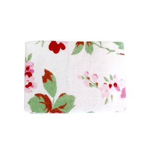 Cath Kidston Fabric Oyster Card Holder in White Rosali Fabric / Credit ...