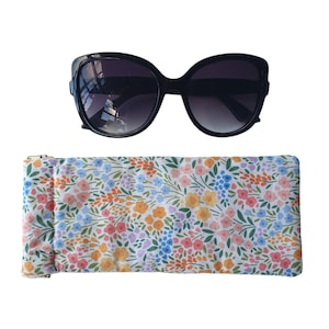 Flower Garden Glasses Case / Floral Sunglasses Holder