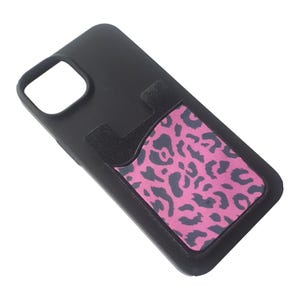 Roze zelfklevende kaarthouder met luipaardprint voor telefoons | Zelfklevende kaarthouder | Telefoonaccessoire | Klein cadeau-idee voor haar