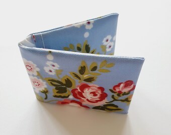 Cath Kidston Style, Blue Floral Oyster Card Holder / Credit Card Wallet / Business Card Case