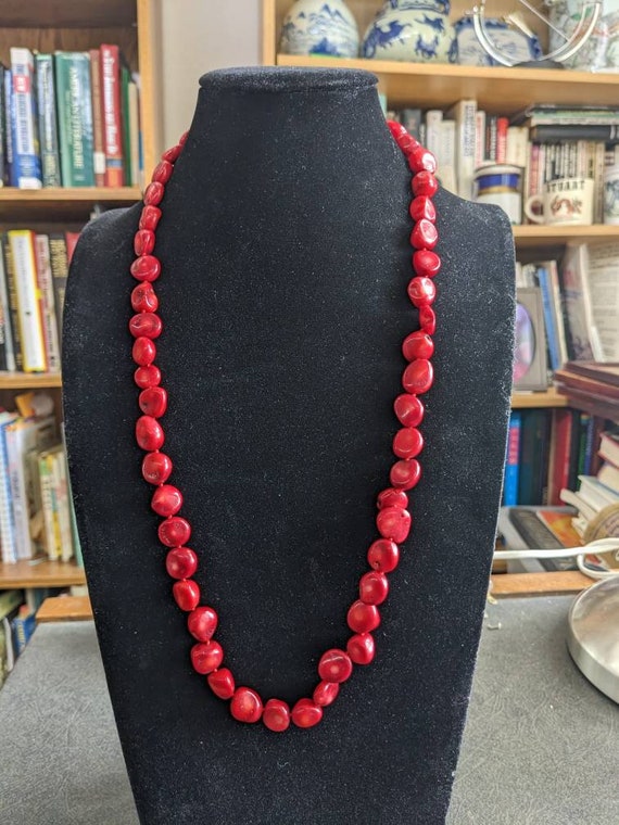 Vintage Coral bearded necklace