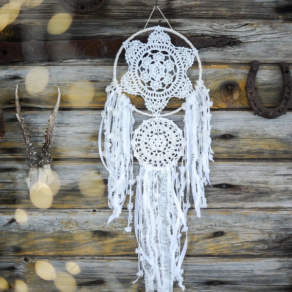 Dream catcher wall hanging, White dreamcatcher, Wedding dream catcher, Bedroom boho dreamcatcher, Nursery decor, Boho Party dreamcatcher