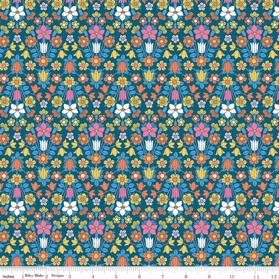 white Riley Blake fabric with pink & brown flowers Fabric by Riley Blake -  modeS4u