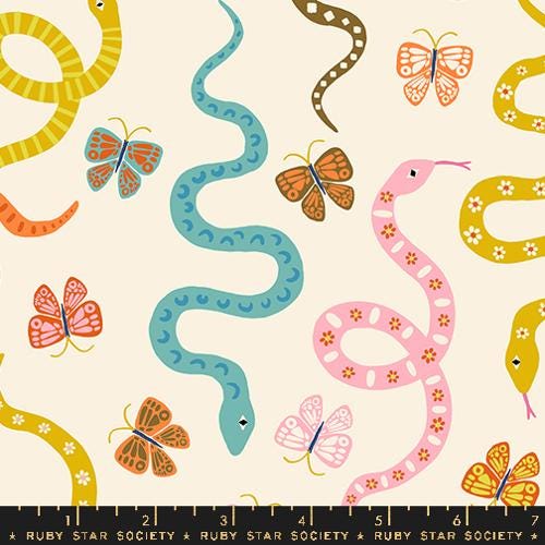 Ooh Lucky Lucky: Garden Snake in Natural Ooh Lucky Lucky: Garden Snake in Natural