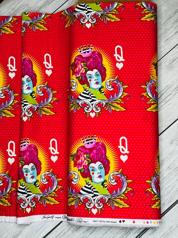 Curiouser & Curiouser: The Red Queen in Wonder Curiouser & Curiouser: The Red Queen in Wonder