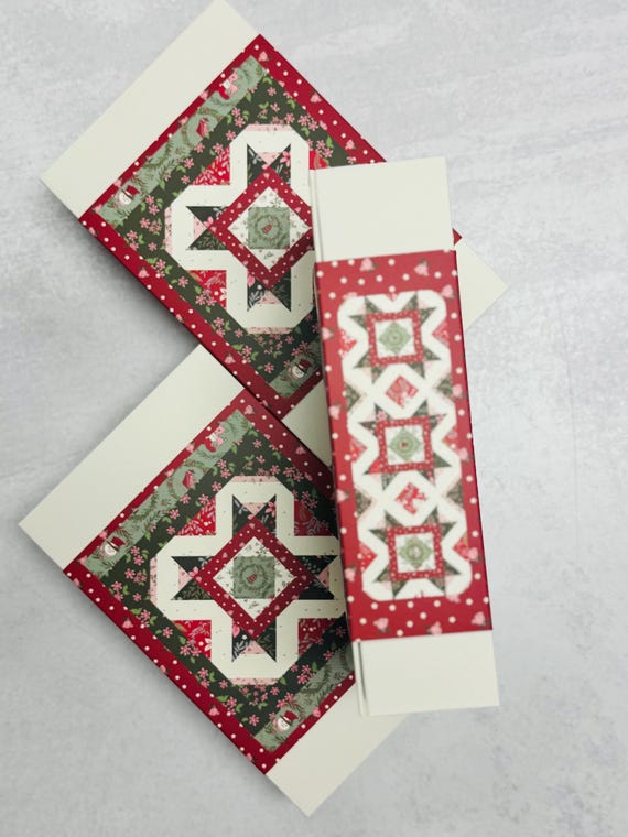 A Little Christmas Runner Kit, Fabric featured is Mistletoe & Holly, by Beverly McCullough, Riley Blake Designs