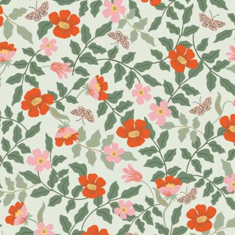 K&ouml;nnte beinhalten: Ein nahtloses Muster mit roten und rosa Bl&uuml;ten, gr&uuml;nen Bl&auml;ttern und Schmetterlingen auf hellgr&uuml;nem Hintergrund.