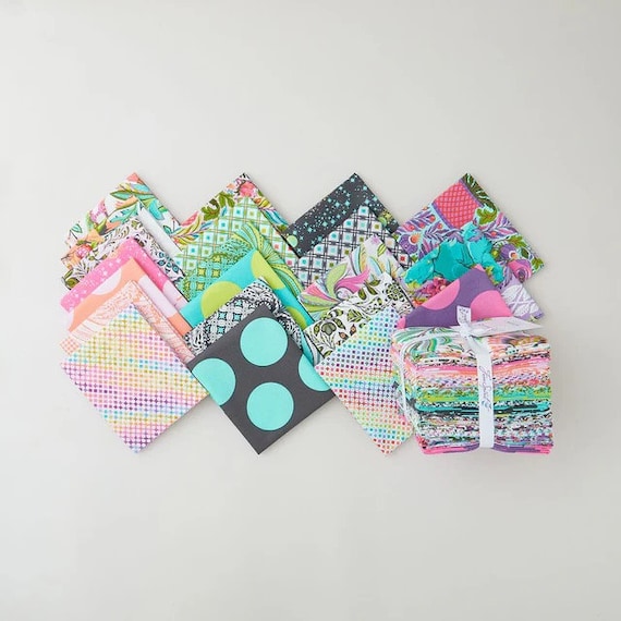 Roar Fat Quarter Bundle by Tula Pink for FreeSpirit Fabrics, 21 pices