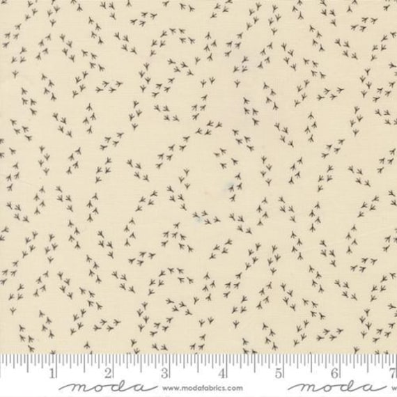 The Henhouse, by Gingiber, Chicken Feet Blenders, in Cloud White, 48438 31, Moda, sold by the yard