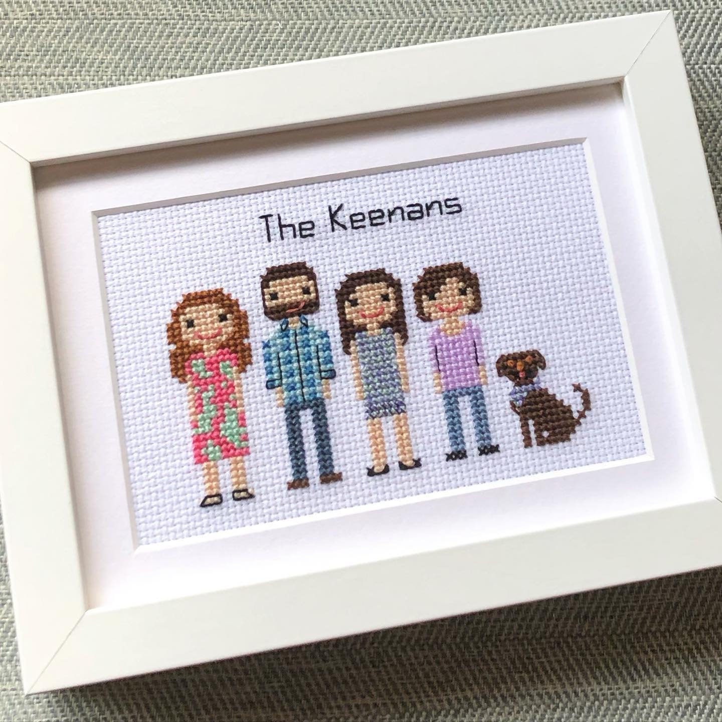 Custom Cross Stitch Family Portrait - Hand Embroidered Family - Famil…