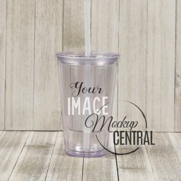 Claro acrílico aislado vaso 16 oz taza Mockup Stock Fotografía en la mesa de madera, Diseño gráfico Mock Up Photo, JPG Descarga digital