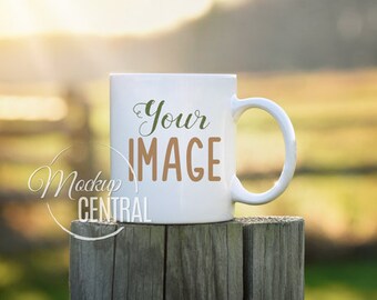 Country Rustic Coffee Glass Cup Mockup, Fotografía de stock al aire libre, Blanco blanco blanco taza foto diseño gráfico Mock Up, JPG Descarga digital
