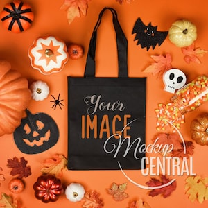 空白の黒いキャンバス トートバッグ モックアップ、秋のハロウィーン トリック オア トリート ショッピング バッグ モックアップ、スタイル化されたストック写真モックアップ JPG デジタル ダウンロード