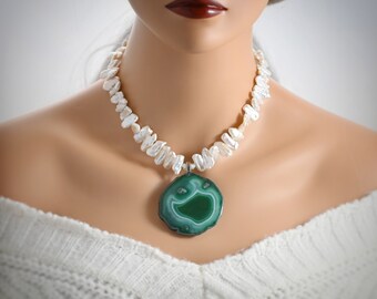 huge Unique green agate Baroque freshwater white pearls necklace. green agate slice pendant White green gemstone big bold statement necklace