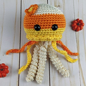 Candy Corn Jellyfish Crochet Pattern, Halloween Crochet Pattern, Fall Crochet Pattern
