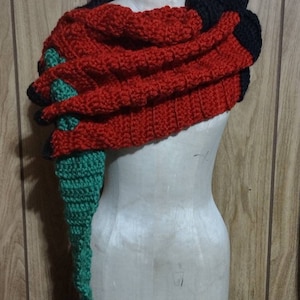 Afrocentric keyhole scarf