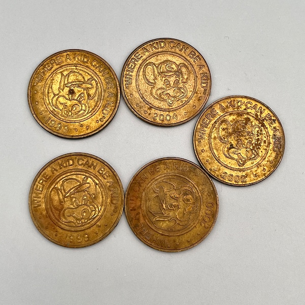 Vintage Chuck E Cheese Metal Tokens, Set of 5 Exonumia Amusement Tokens