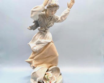 Zaphir Porcelain Careless Maiden Figurine