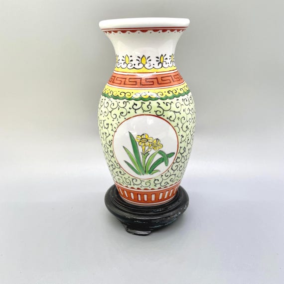 木製スタンドのアジアン・ラッパスイセンの花瓶 - Etsy 日本