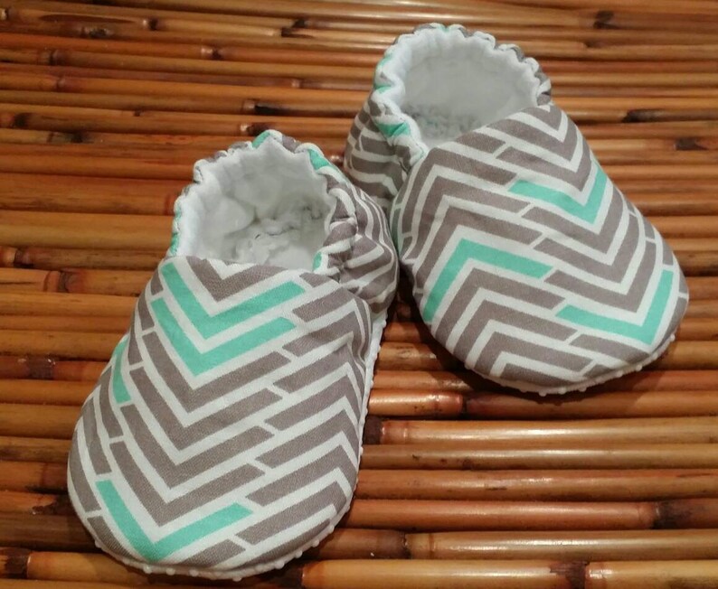 neutral baby shoes