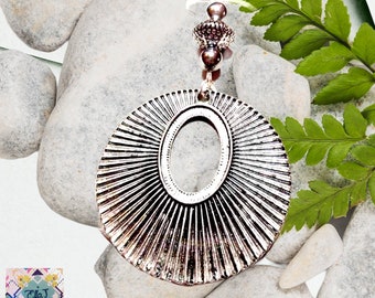 Tibetan Silver Ribbed circle pendant necklace
