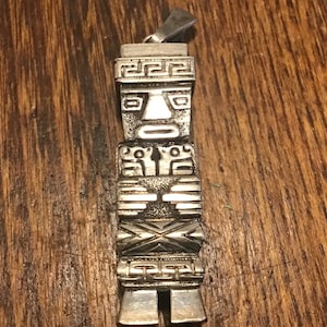 Silver Effigy pendant