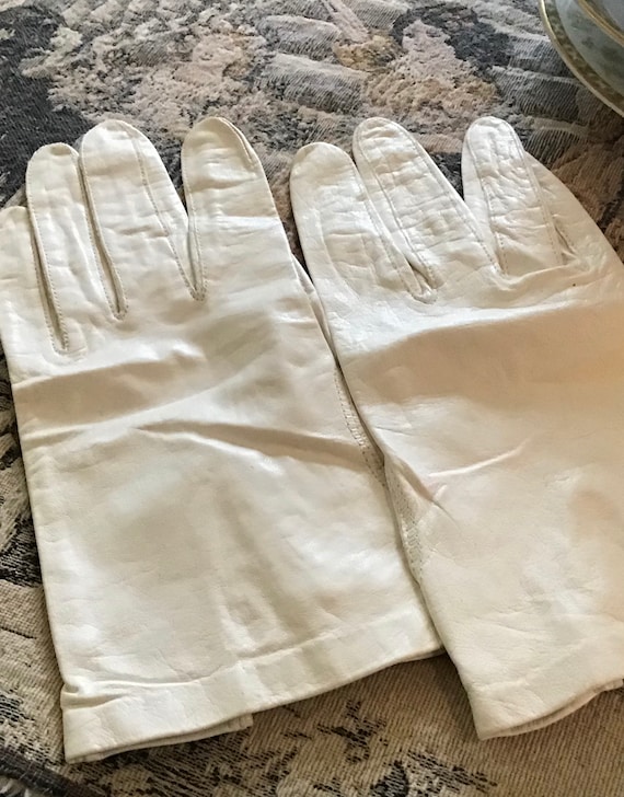 Leather gloves - white vintage