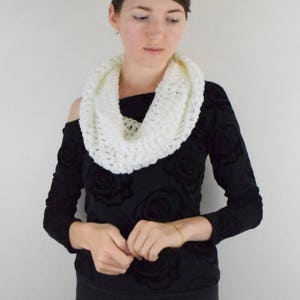 Lacy Knit Cowl / single loop round cowl, crochet circle scarf, soft cowl for her, cream or tweed cowl