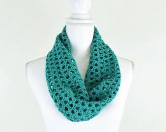 Lacy Cowl / open mesh spring summer infinity loop cowl scarf, lightweight cotton blend scarf emerald green