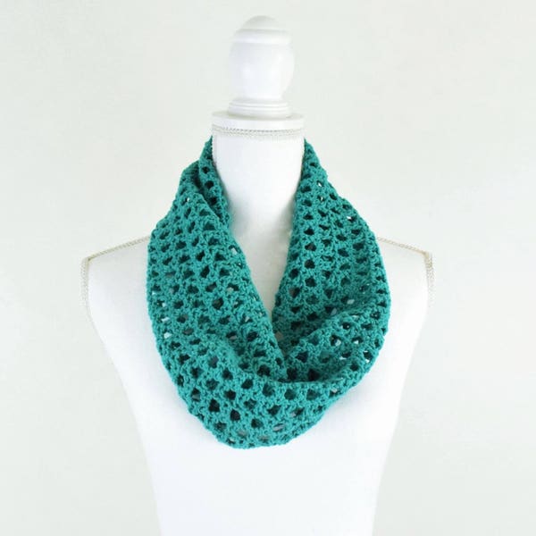 Lacy Cowl / open mesh spring summer infinity loop cowl scarf, lightweight cotton blend scarf emerald green